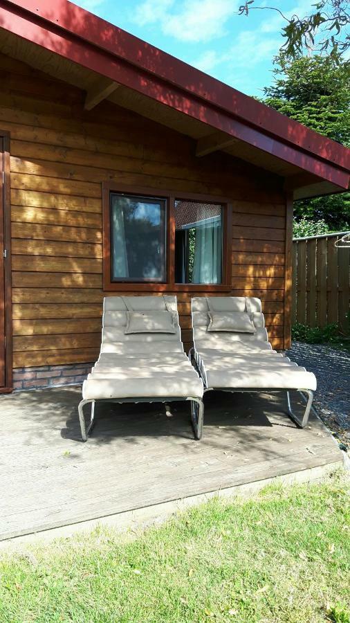 Vrijstaande Blokhut Villa Egmond-Binnen Dış mekan fotoğraf